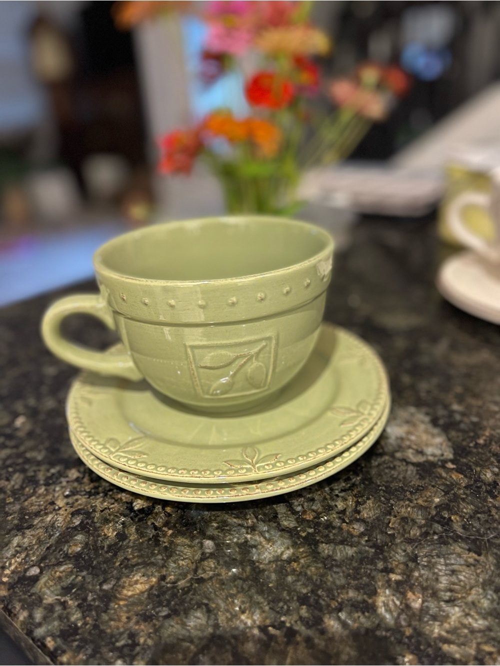 Sorrento by Signature Green Ceramic 20 oz Cup and 2 Saucers Set